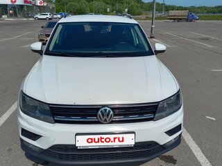 2018 Volkswagen Tiguan II, белый, 2000000 рублей, вид 1