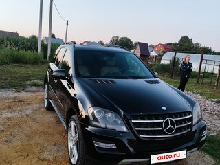 2008 Mercedes-Benz M-Класс 320 II (W164) Рестайлинг, чёрный, 1300000 рублей, вид 3