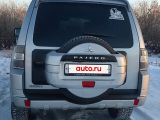 2011 Mitsubishi Pajero IV, серебристый, 2500000 рублей, вид 2
