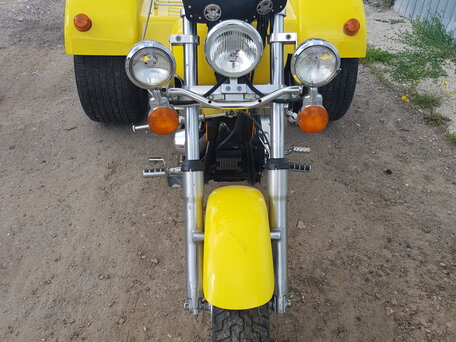 1997 Harley-Davidson Tri Glide, жёлтый, 2400000 рублей, вид 2