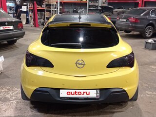 2013 Opel Astra GTC J Рестайлинг, жёлтый, 600000 рублей, вид 4