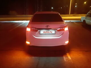 2013 Toyota Corolla XI (E160, E170, E180), белый, 1300000 рублей, вид 3