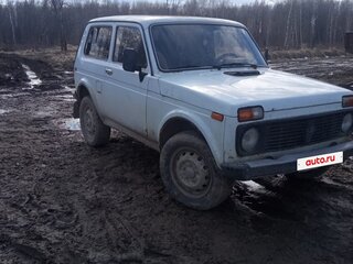 1999 Lada (ВАЗ) 2121 (4x4) I Рестайлинг, белый, 155000 рублей, вид 3