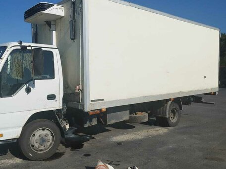 2011 Isuzu Como, белый, 1850000 рублей, вид 2