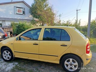 2001 Skoda Fabia I, жёлтый, 165000 рублей, вид 3
