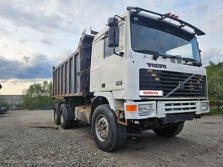 1985 Volvo F-Series, белый, 1000000 рублей, вид 1