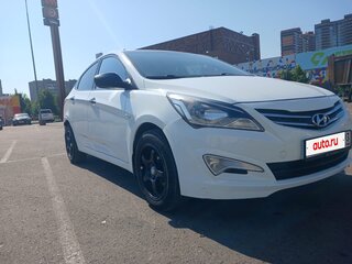 2015 Hyundai Solaris I Рестайлинг, белый, 780000 рублей, вид 4
