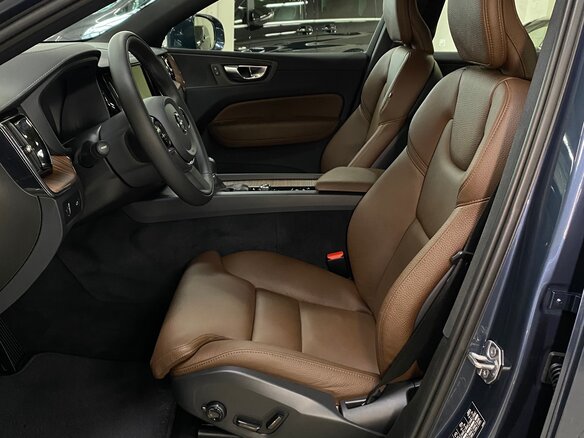 2020 Volvo XC60, голубой - вид 21