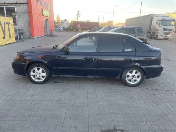 2004 Hyundai Accent II Рестайлинг, синий, 290000 рублей - вид 2