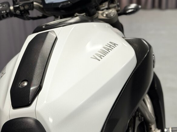 2016 Yamaha MT-07 (FZ-07), белый, 650000 рублей - вид 17