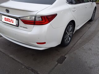 2016 Lexus ES 300h VI Рестайлинг, белый, 2900000 рублей, вид 5