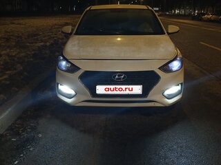 2017 Hyundai Solaris II, белый, 700000 рублей, вид 2