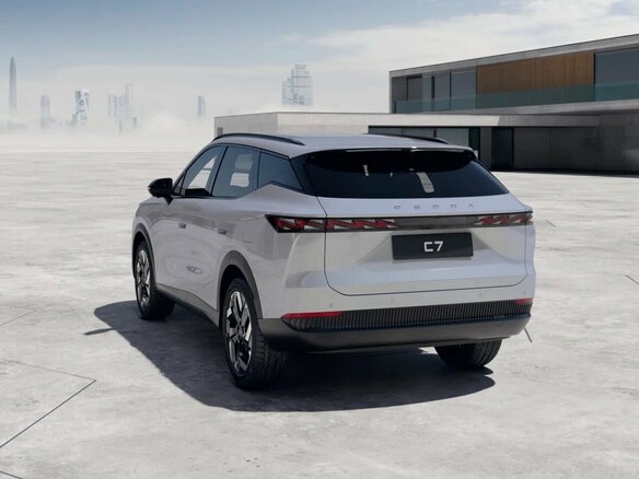 2025 Omoda C7, серебристый, 2939000 рублей - вид 13