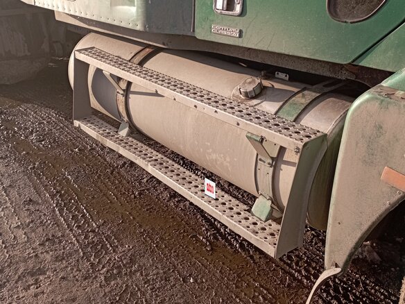 2001 Freightliner Century Class, зелёный, 1700000 рублей - вид 33