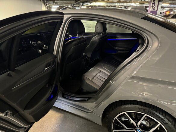 2022 BMW 5 серии 520d xDrive VII (G30/G31/G38) Рестайлинг, серый, 4400000 рублей - вид 27