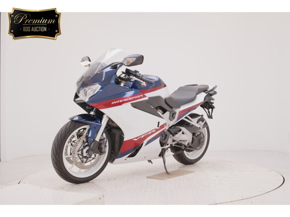 2020 Honda VFR 800, белый, 860000 рублей - вид 3