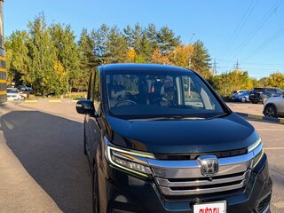 2017 Honda Stepwgn Spada V Рестайлинг, зелёный, 2800000 рублей, вид 4