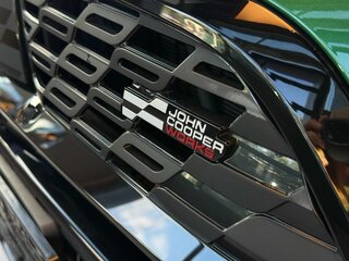 2024 Mini Countryman JCW John Cooper Works III, зелёный, 7190000 рублей, вид 2