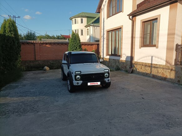 1993 Lada (ВАЗ) 2121 (4x4) I, белый, 730000 рублей - вид 1