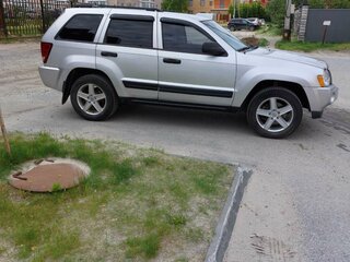 2005 Jeep Grand Cherokee III (WK), серебристый, 760000 рублей, вид 4