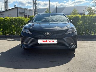 2020 Toyota Camry VIII (XV70), чёрный, 2850000 рублей, вид 2