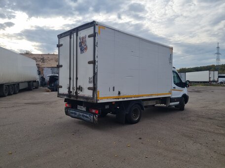 2018 Ford Transit, белый, 2100000 рублей, вид 4