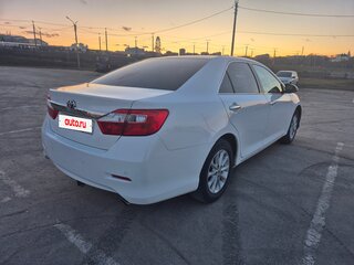 2014 Toyota Camry VII (XV50), белый, 1400000 рублей, вид 3