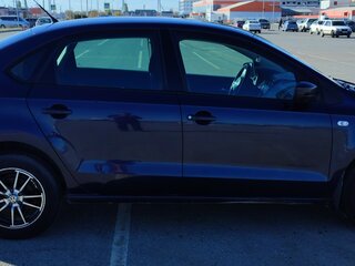 2011 Volkswagen Polo V, синий, 700000 рублей, вид 4