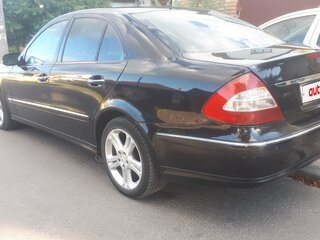 2006 Mercedes-Benz E-Класс 200 III (W211, S211) Рестайлинг, чёрный, 780000 рублей, вид 3