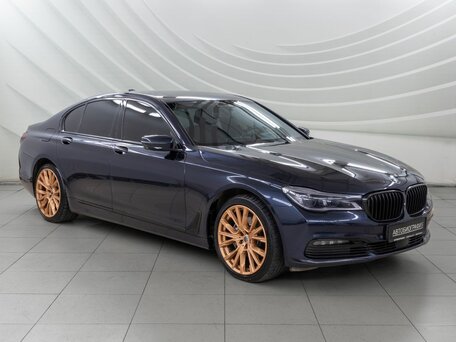 BMW 7 серии VI (G11/G12)