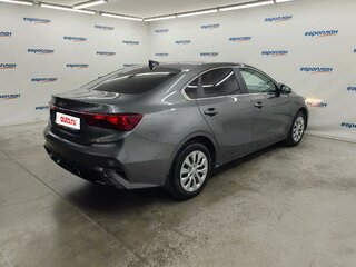 2021 Kia Cerato IV Рестайлинг, серый, 1970000 рублей, вид 3