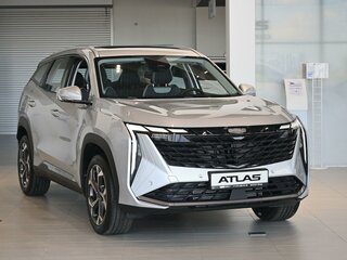 2026 Geely Atlas II, серебристый, 3449990 рублей, вид 3