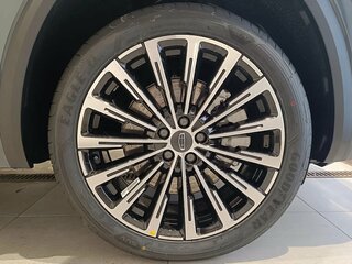 2026 Geely Monjaro I, серый, 4954990 рублей, вид 4