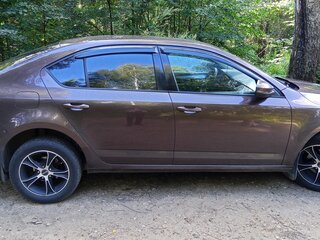 2014 Skoda Octavia III (A7), коричневый, 850000 рублей, вид 3