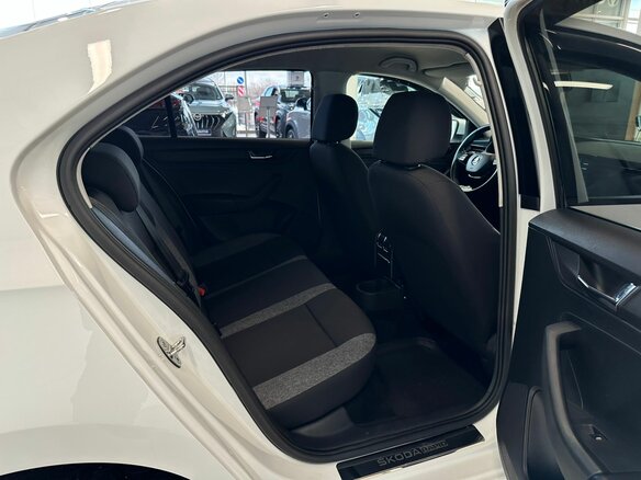 2020 Skoda Rapid II, белый, 1099999 рублей - вид 18