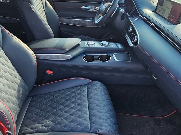 2023 Genesis GV70 I, белый, 8500000 рублей - вид 22