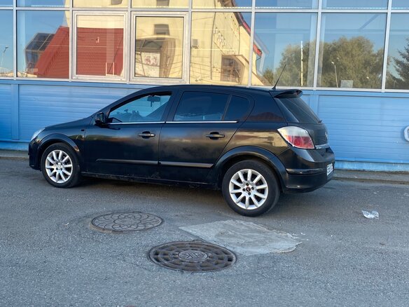 2005 Opel Astra H, чёрный, 320000 рублей - вид 1