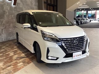 2021 Nissan Serena S-Hybrid V (C27) Рестайлинг, белый, 1790007 рублей, вид 3