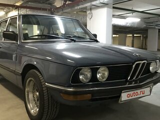 1977 BMW 5 серии 528i I (E12) Рестайлинг, синий, 990000 рублей, вид 3