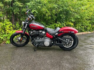 2019 Harley-Davidson Street Bob, пурпурный, 1100000 рублей, вид 1