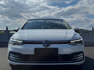 2021 Volkswagen Golf VIII, белый, 1790000 рублей, вид 2