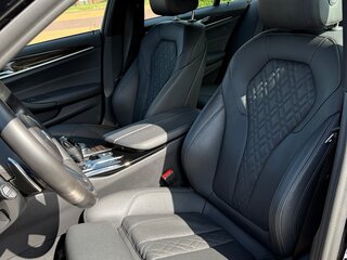 2020 BMW 5 серии 530i VII (G30/G31/G38) Рестайлинг, чёрный, 4200000 рублей, вид 5