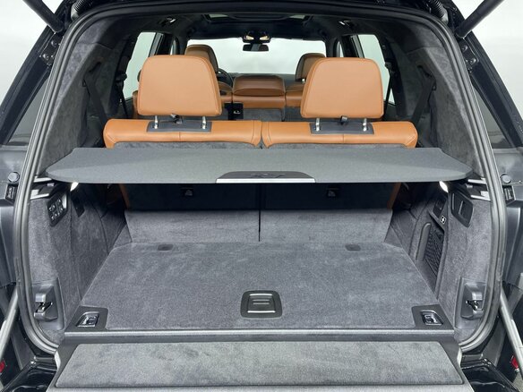 2026 BMW X7 40i I (G07) Рестайлинг, чёрный, 18800000 рублей - вид 14
