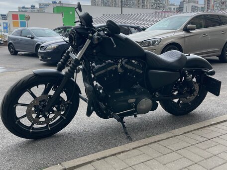 2018 Harley-Davidson Sportster 883, чёрный, 900000 рублей, вид 4