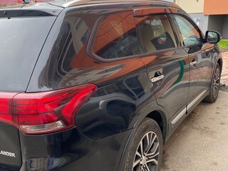 2015 Mitsubishi Outlander III Рестайлинг 2, чёрный, 1800000 рублей, вид 4