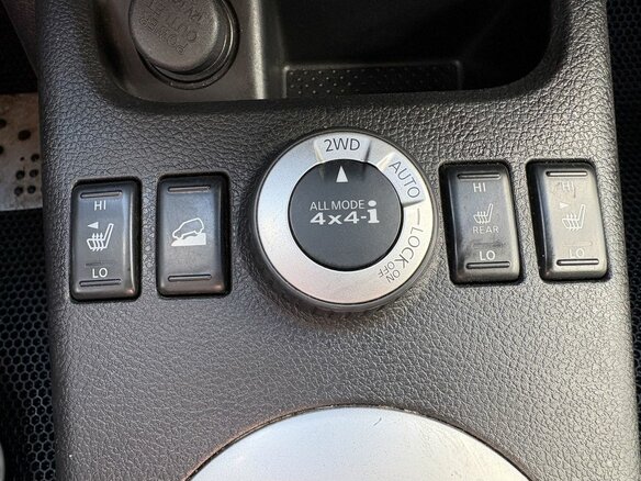 2011 Nissan X-Trail II Рестайлинг, чёрный - вид 15