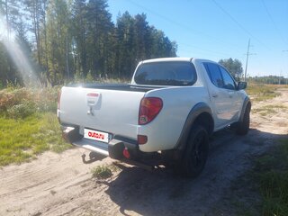2013 Mitsubishi L200 IV, белый, 1000000 рублей, вид 3