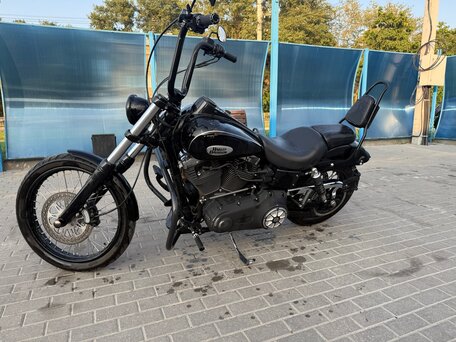 2010 Harley-Davidson Dyna Wide Glide, чёрный, 820000 рублей, вид 4