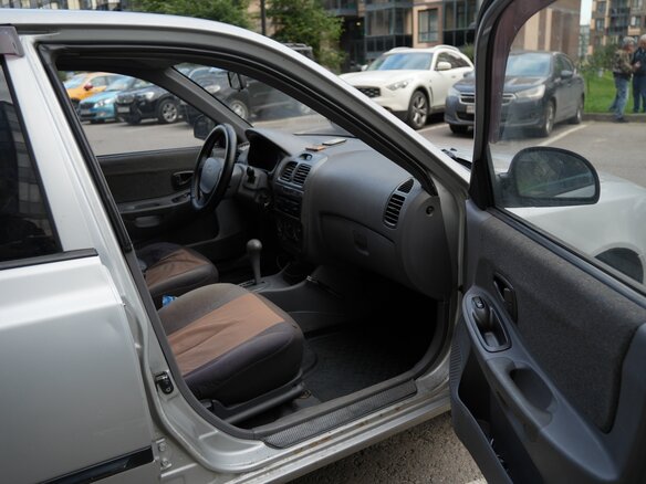 2005 Hyundai Accent ТагАЗ II, серебристый, 250000 рублей - вид 25