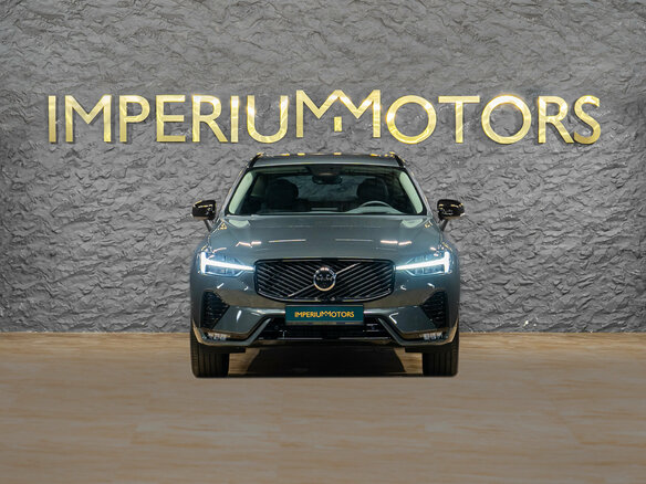 2026 Volvo XC60 II Рестайлинг 2, серый - вид 1